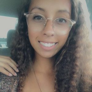 Meet your Posher, Kamaria